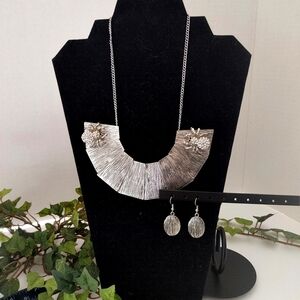 Silver Geometric with Spiders Necklace Earrings Set